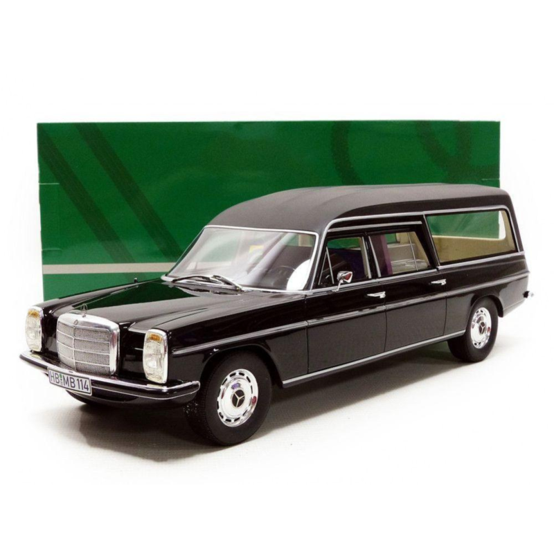 Mercedes Benz /8 W114 Pullman 1972