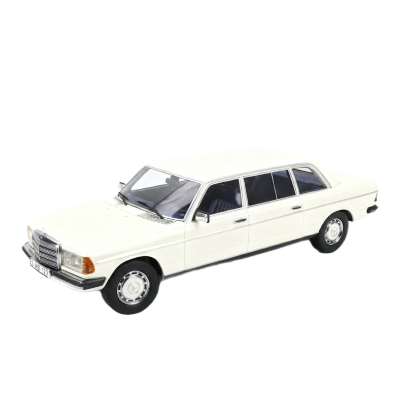 Merceded-Benz V123 Lang limousine