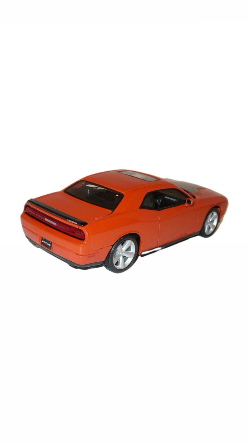 DODGE CHALLENGER SRT8