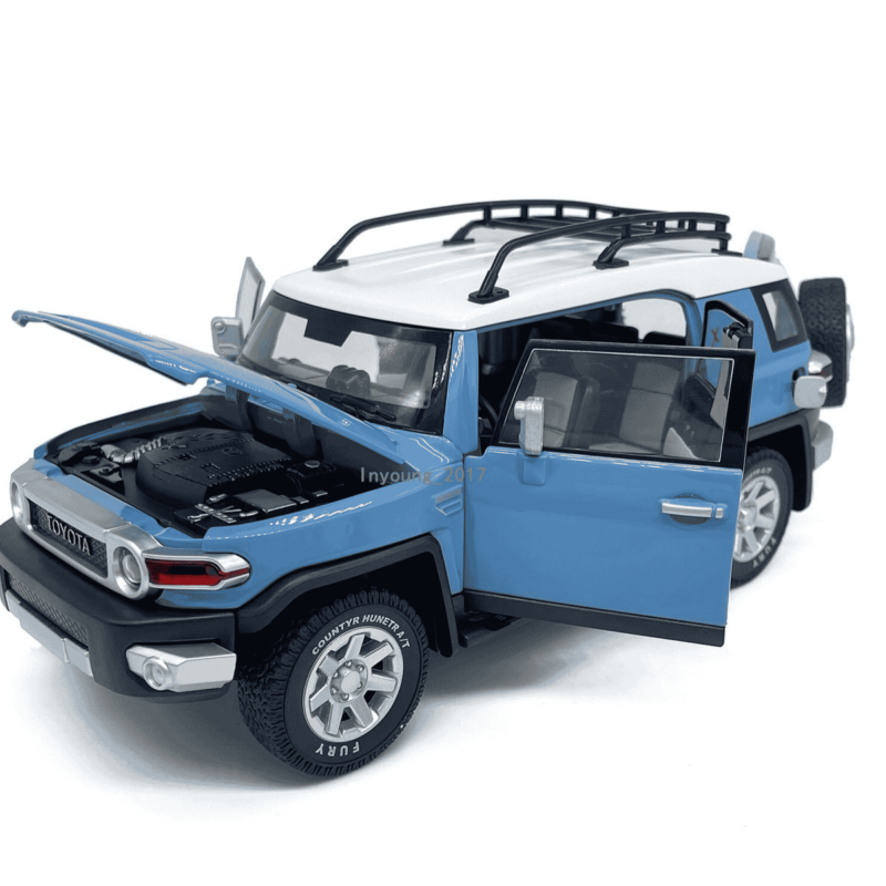 FJ CRUISER  BLUE AND WHITE 