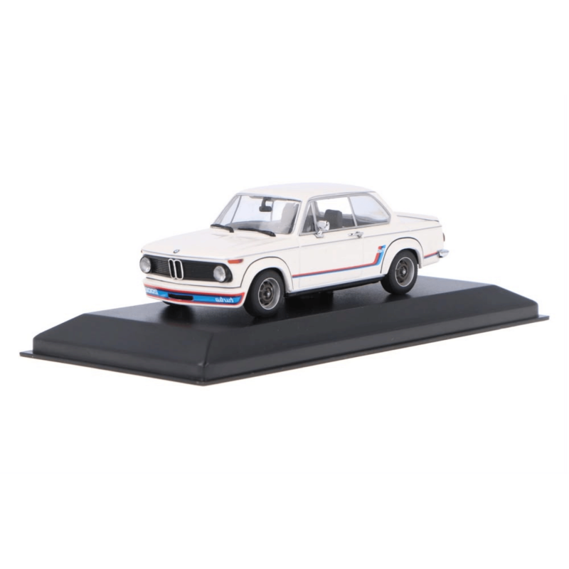 BMW 2002 TURBO WHITE