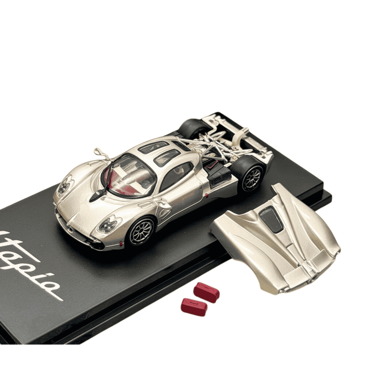 PAGANI UTOPIA 