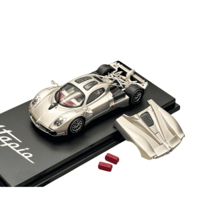 PAGANI UTOPIA 