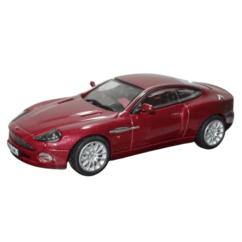 20754 ASTON MARTIN VANQUICH ROTHESAY RED